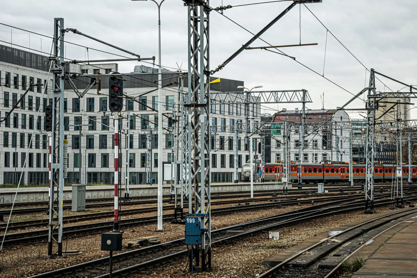 Oszlopszerelés — villamos elosztóhálózat szerelő, üzemeltető képzés